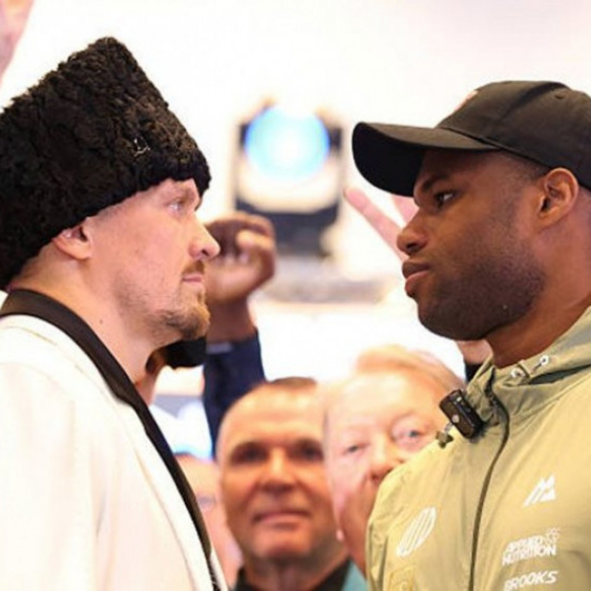  - Đỉnh cao boxing Usyk - Dubois: Giao đấu ngang ngửa tranh 4 đai vô địch hạng nặng