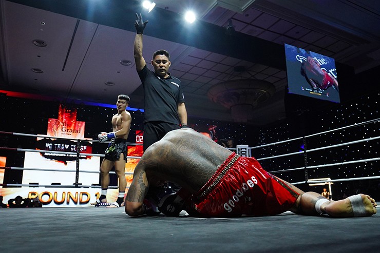 Võ sĩ bất bại Kiều Duy Quân thắng knock-out cao thủ Hàn Quốc chỉ sau 1 phút - 3