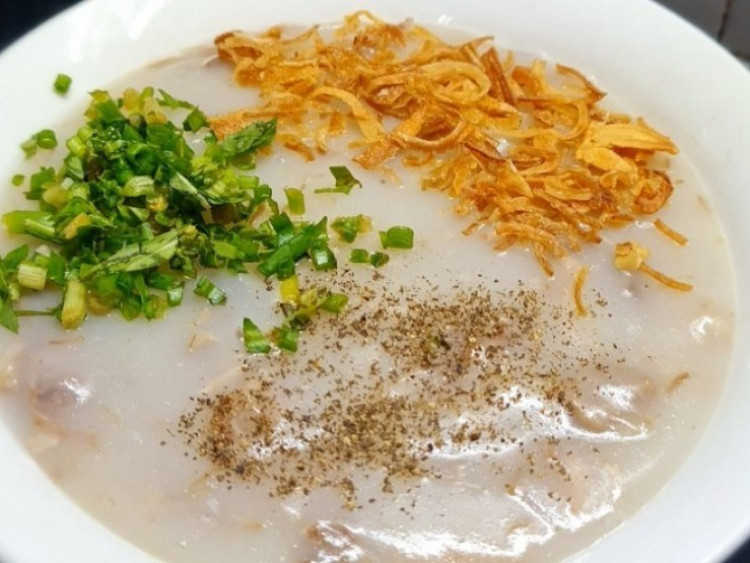 Mưa bão nấu một nồi này thay cơm, ăn bao nhiêu cũng không thấy chán