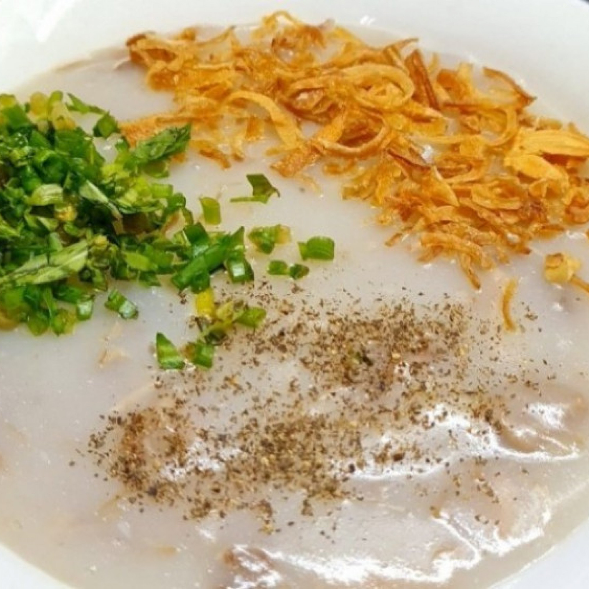 Mưa bão nấu một nồi này thay cơm, ăn bao nhiêu cũng không thấy chán