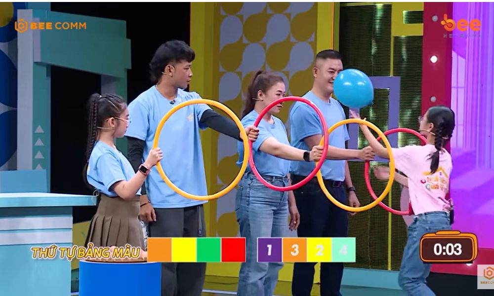 “Nhà Mình Quá Đỉnh”: MC Dương Hồng Phúc “bị giành sóng” bởi hai đội trưởng nhí - 2