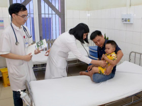  - Cứu sống bé trai 2 tuổi bị ngừng tim do đuối nước