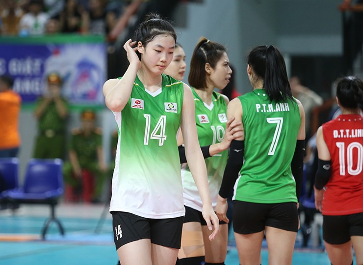 Đàn em Thanh Thúy mất phong độ vì chấn thương, nhà vô địch bóng chuyền trẻ VN thua sốc - 3