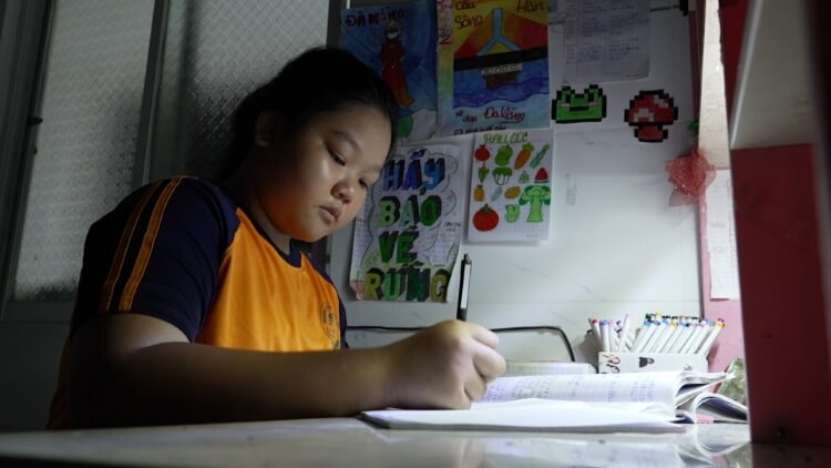 Đại Nghĩa, Ma Ran Đô và Nguyễn Duyên Quỳnh nhói lòng trước cảnh em nhỏ vừa học vừa gồng gánh gia đình vì cha mẹ bệnh nặng - 3