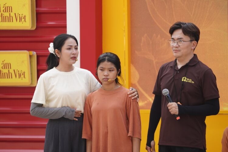 Đại Nghĩa, Ma Ran Đô và Nguyễn Duyên Quỳnh nhói lòng trước cảnh em nhỏ vừa học vừa gồng gánh gia đình vì cha mẹ bệnh nặng - 9