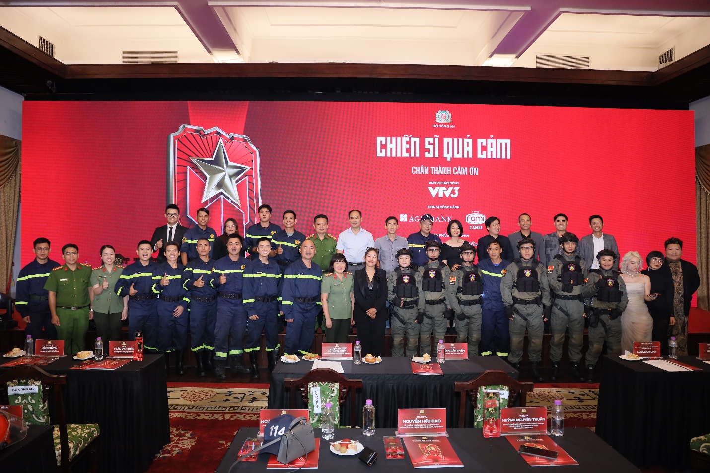 Dàn nghệ sĩ ‘đổ mồ hôi, sôi nước mắt’ trước thử thách khắc nghiệt của Chiến Sĩ Quả Cảm - 3