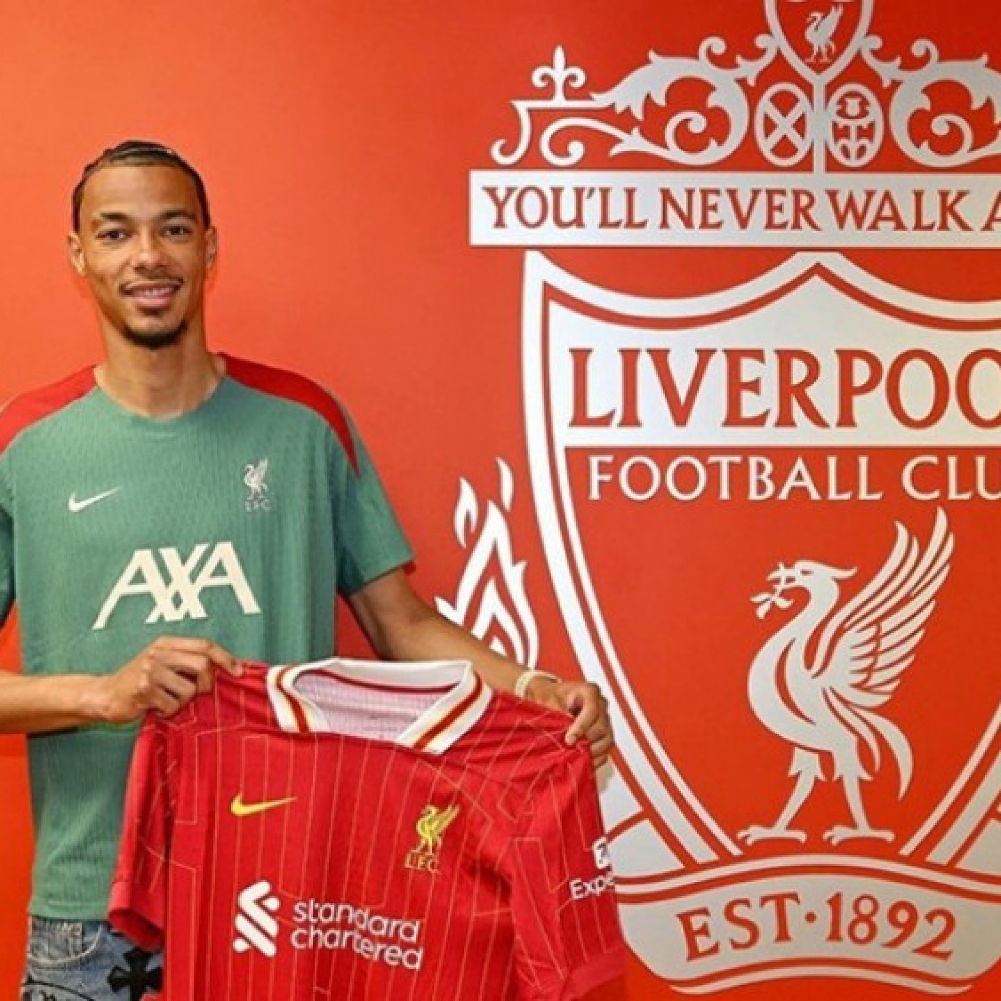  - Nóng Liverpool chính thức đón Ekitike 79 triệu bảng, vượt mặt MU vào phút chót