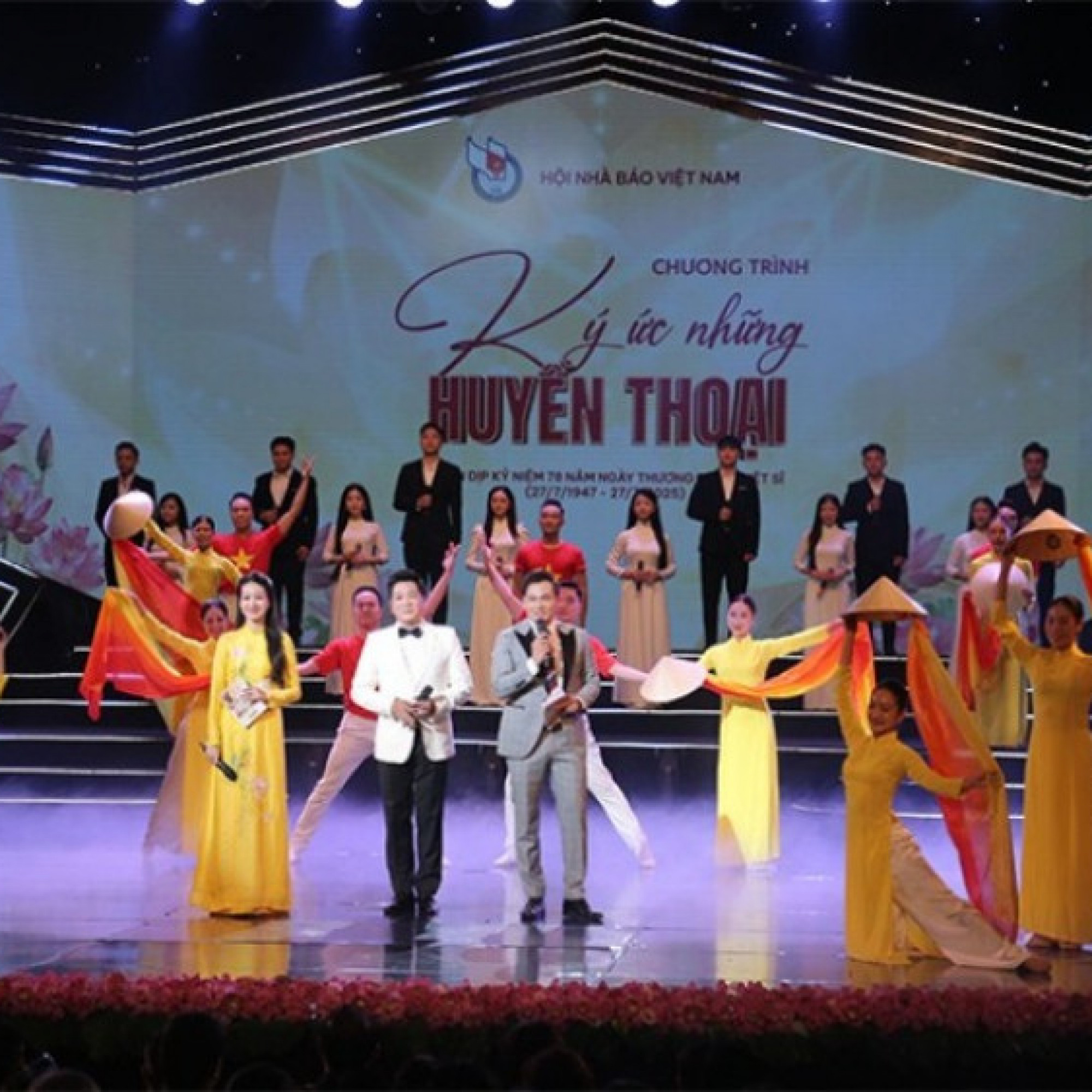  - “Ký ức những huyền thoại” - Giai điệu tri ân từ trái tim Tổ quốc