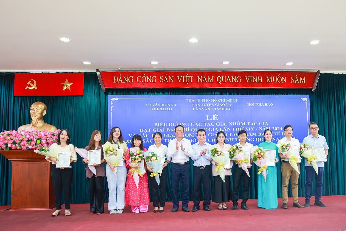 Tạp chí Du lịch TP.HCM có 2 tác phẩm hay, xuất sắc được khen thưởng Quý II/2025 - 1