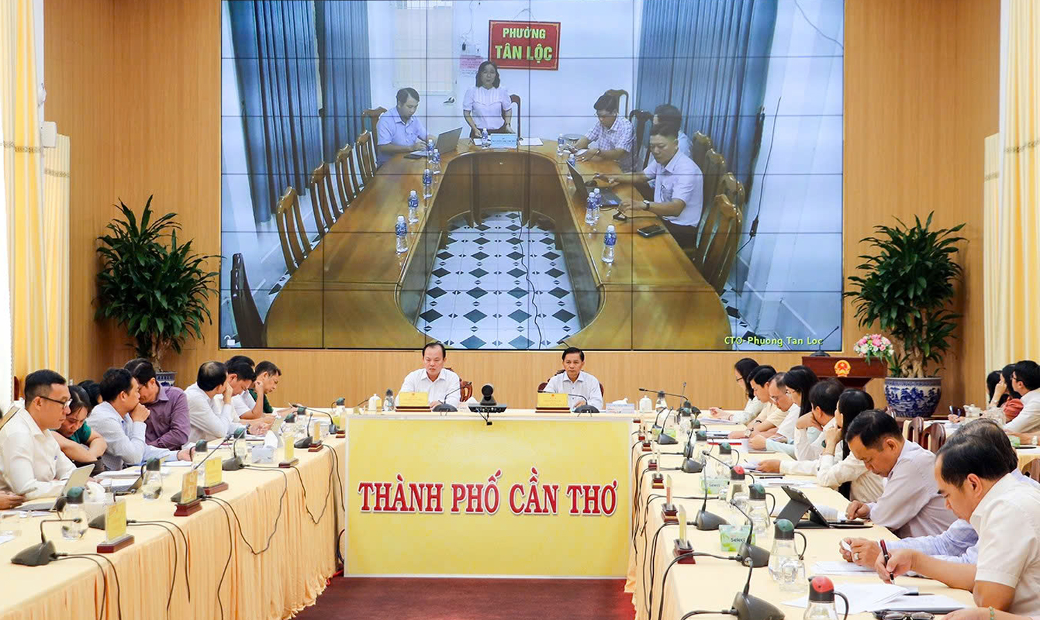 Chủ tịch thành phố Cần Thơ họp tháo gỡ khó khăn với 103 xã phường - 4