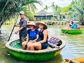  - TP.HCM hợp tác Intrepid Việt Nam thúc đẩy phát triển du lịch bền vững