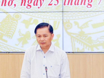  - Chủ tịch thành phố Cần Thơ họp tháo gỡ khó khăn với 103 xã phường