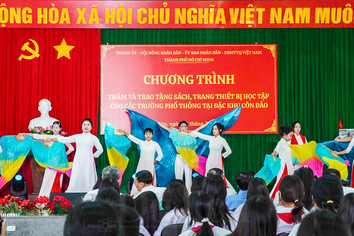 Từ quá khứ hào hùng đến hiện tại nghĩa tình tri ân các anh hùng liệt sĩ - 13