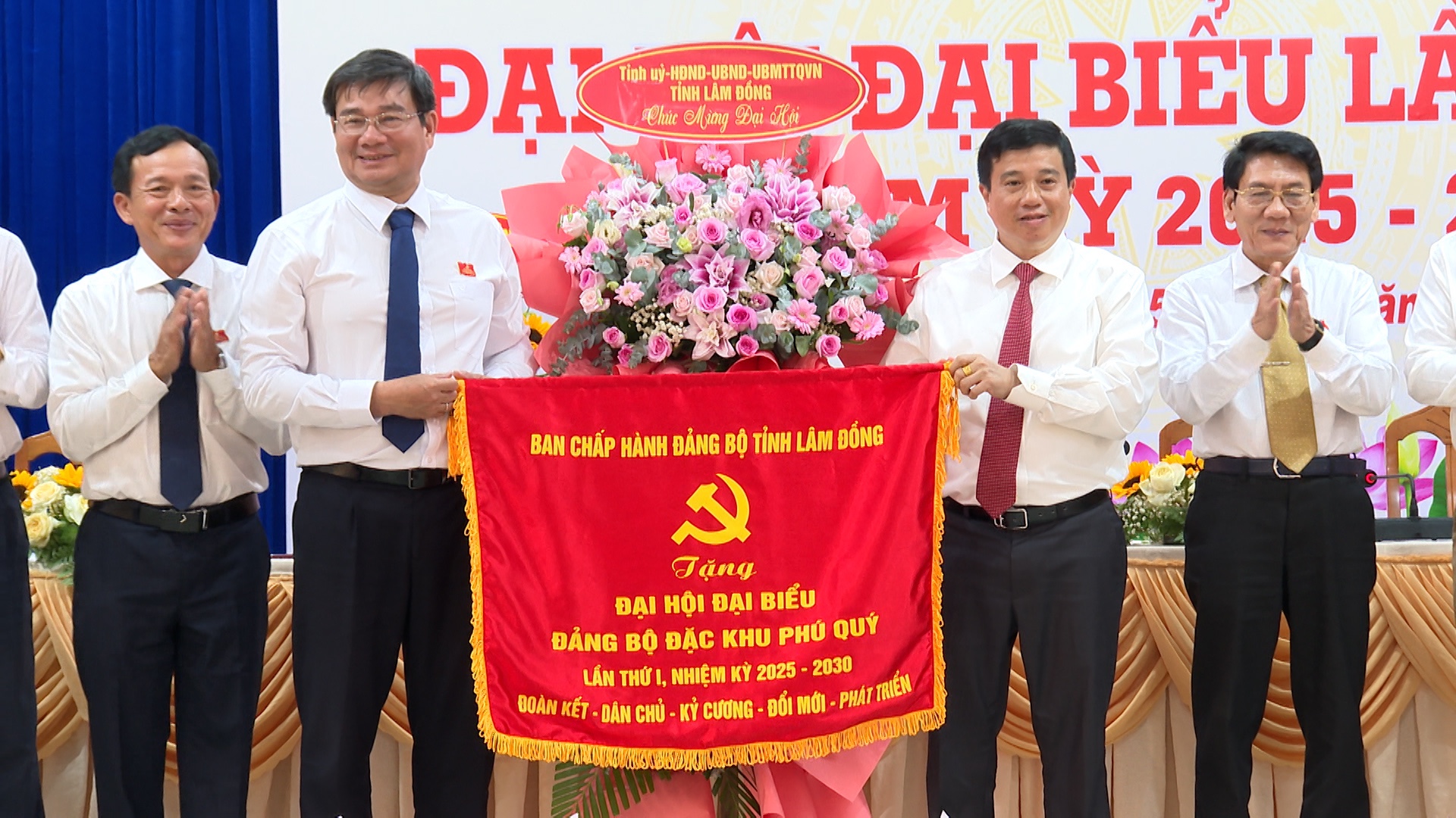 Xây dựng Đặc khu Phú Quý gắn với phát triển du lịch bền vững - 4