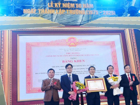  - Kỷ niệm 50 năm thành lập trường THPT số 1 Tư Nghĩa: Vun đắp tri thức - Vững bước tương lai