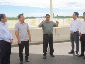  - Thủ tướng Phạm Minh Chính thăm cây cầu mới Nguyễn Hoàng bắc qua sông Hương