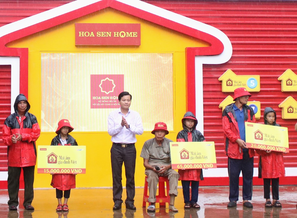 Có những người dành cả thanh xuân vì Tổ quốc, dành cả đời cho gia đình - 5
