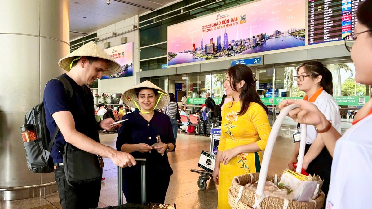 TP.HCM ‘giữ chân’ cư dân thành công, ‘giữ lòng’ du khách thì sao? - 3
