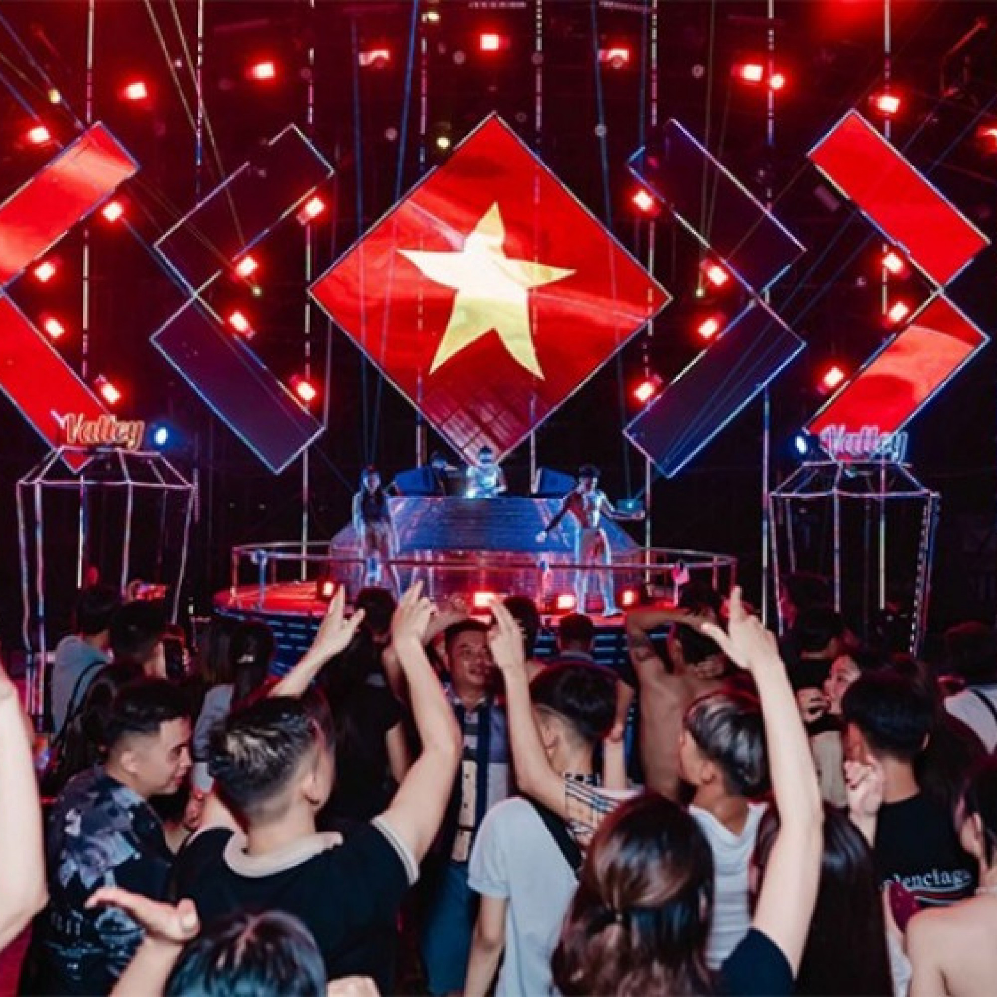  - Valley Beach Club Bãi Cháy trang bị dàn loa đẳng cấp đầu tiên trên thế giới L-Acoustics K1