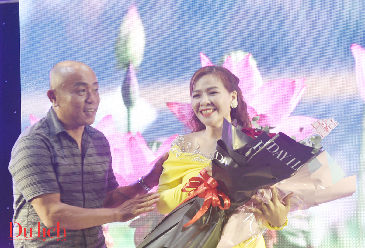 dem nhac 'tra giang que anh' trao gui yeu thuong - 14