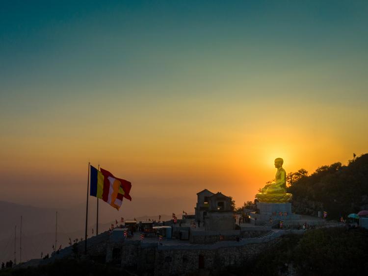 Lễ hội mùa thu đầu tiên tổ chức tại Di sản văn hóa thế giới Yên Tử