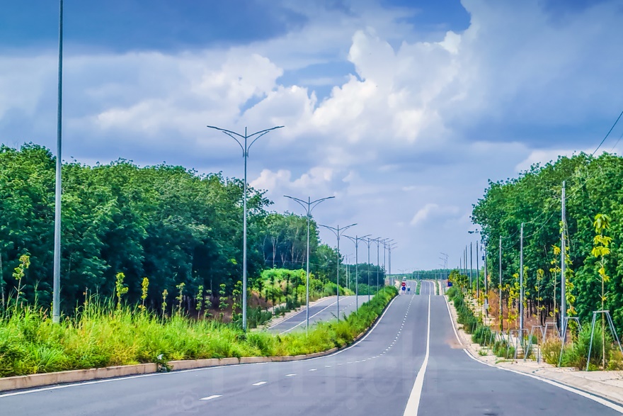 TP.HCM có trụ sở UBND xã nằm thơ mộng bên hồ Đá Bàn tuyệt đẹp - 9