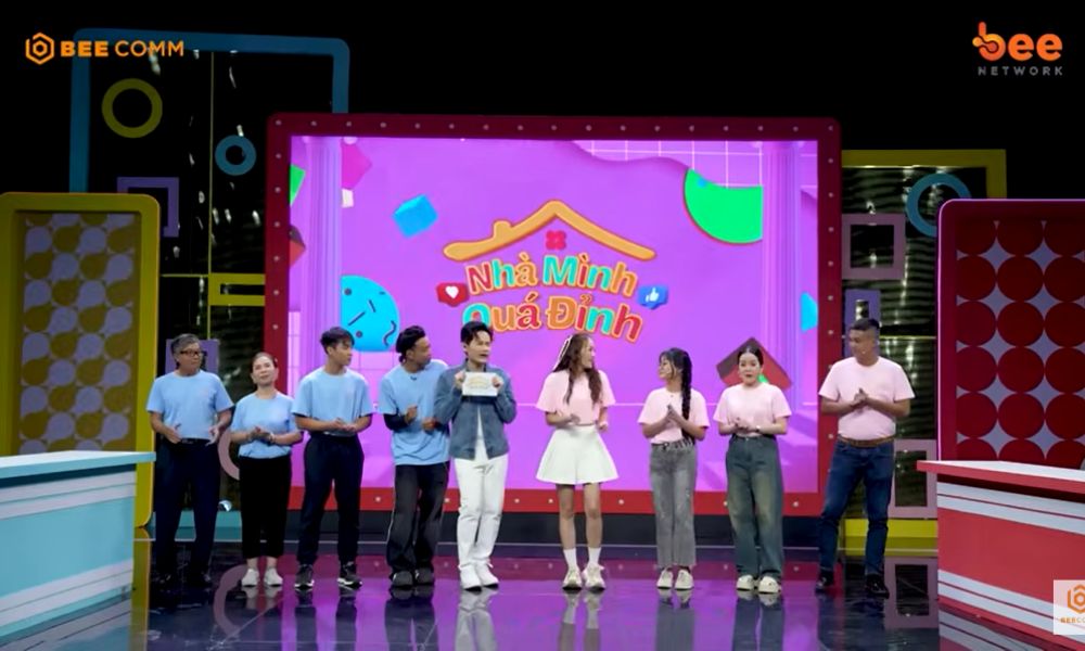 Nhà Mình Quá Đỉnh: Bé Bảo Ngọc “gây sốt” khi tặng lượt quay cho đối thủ, Hoàng Phi vỡ òa vì chiến thắng phút chót - 1