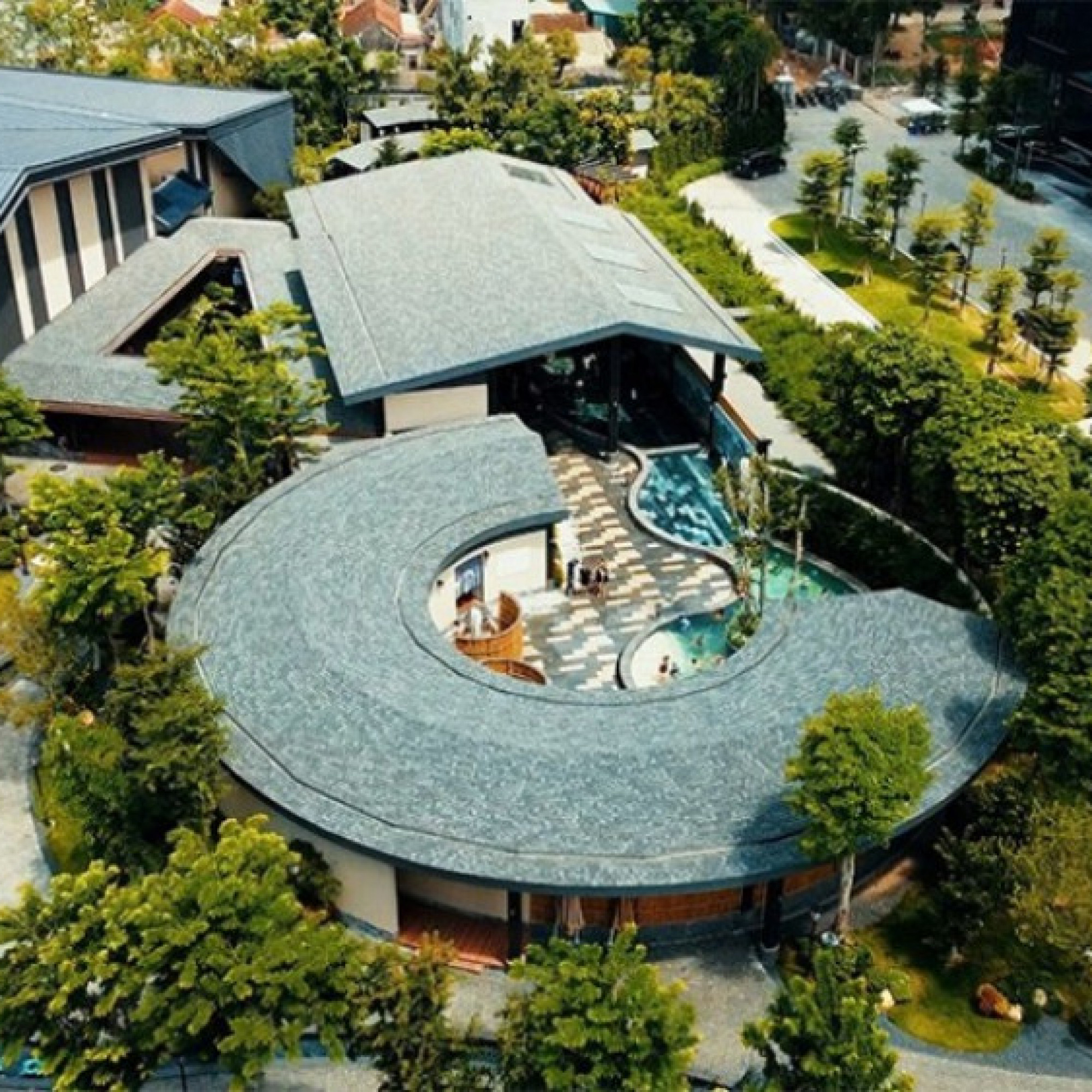  - Suối khoáng quý hiếm - Bí quyết sức khỏe giữa lòng đất Tổ