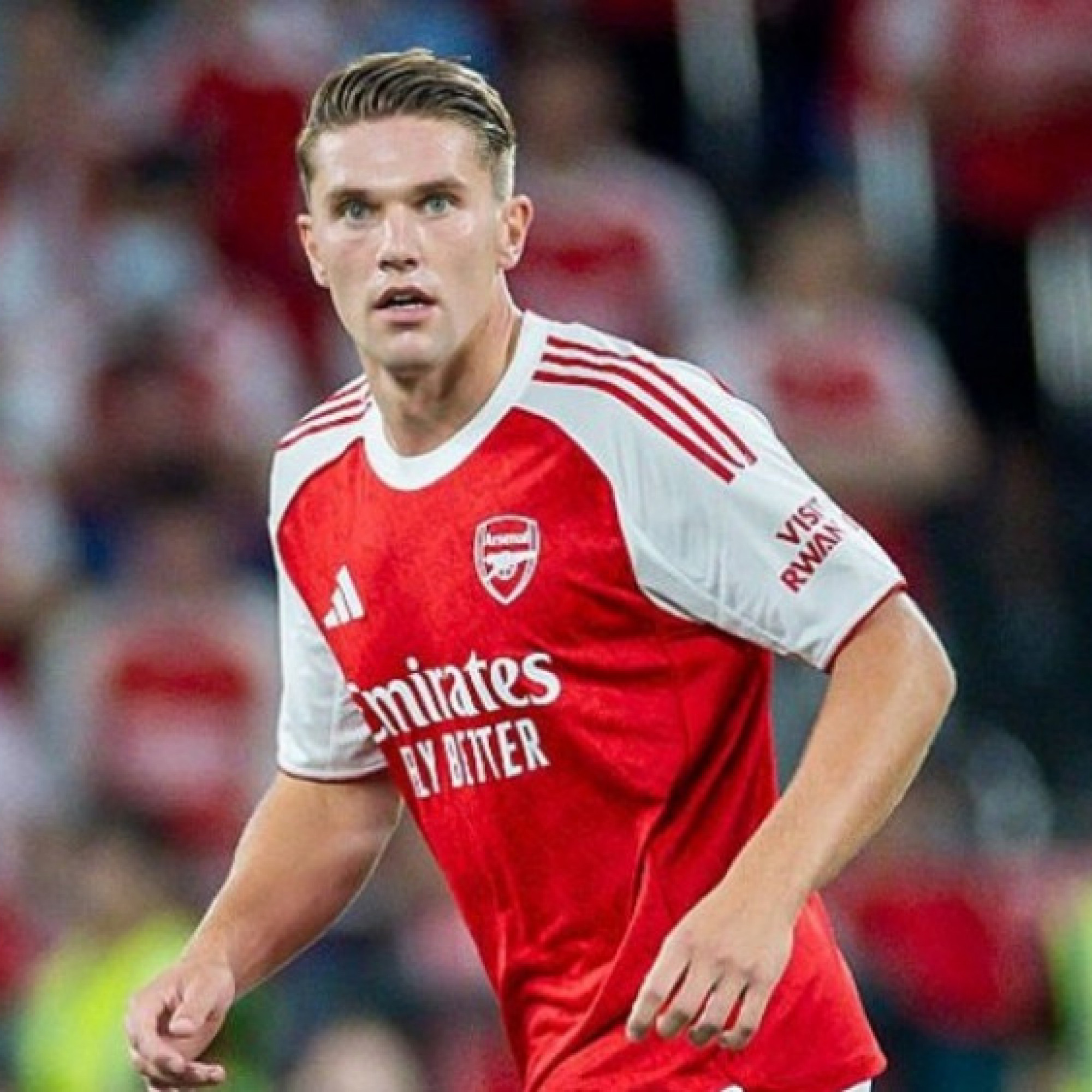  - Fan Arsenal phát điên vì Gyokeres phải dự bị, báo Anh trông đợi tân binh thăng hoa