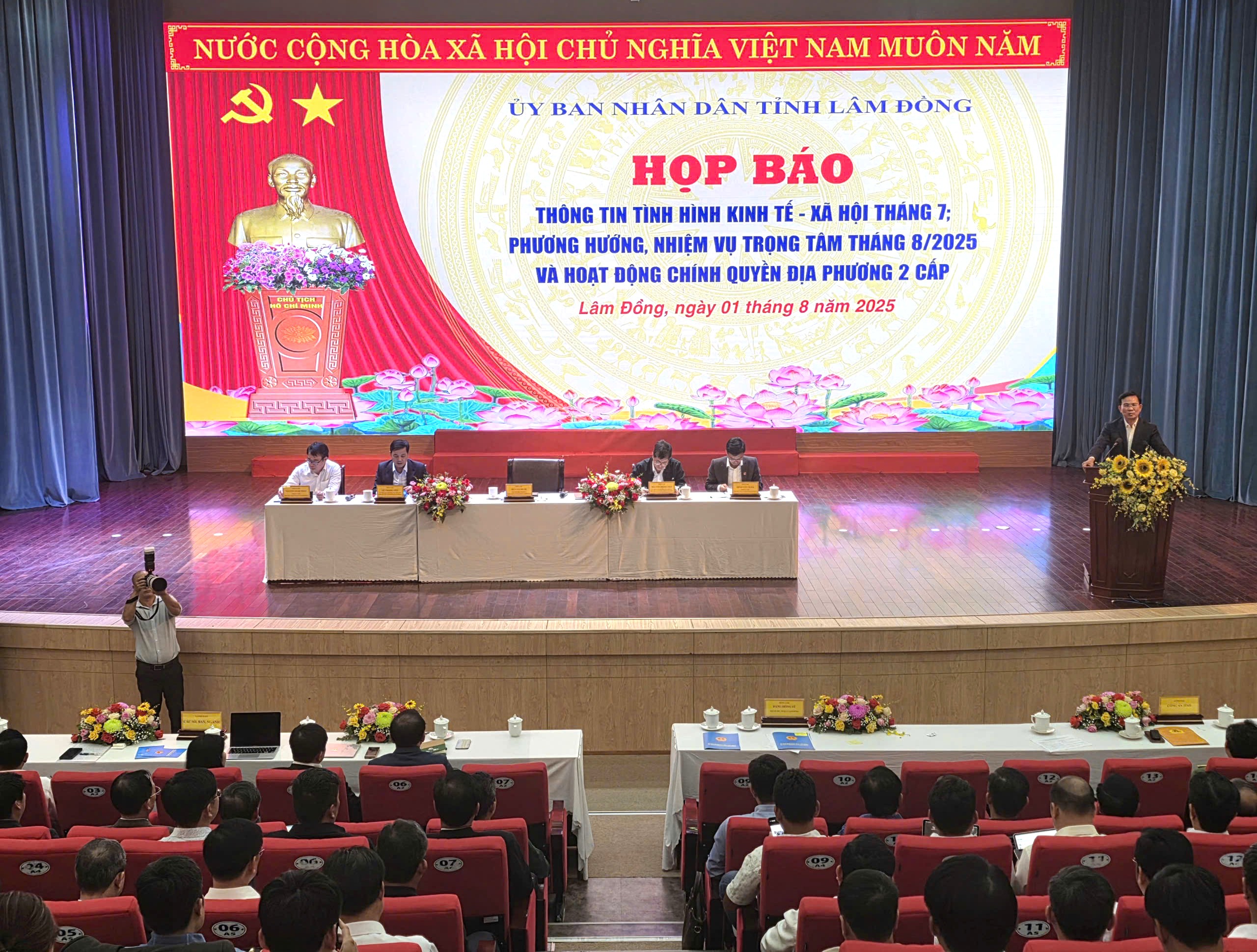 Du lịch Lâm Đồng tiếp tục tăng trưởng mạnh mẽ sau sáp nhập - 1