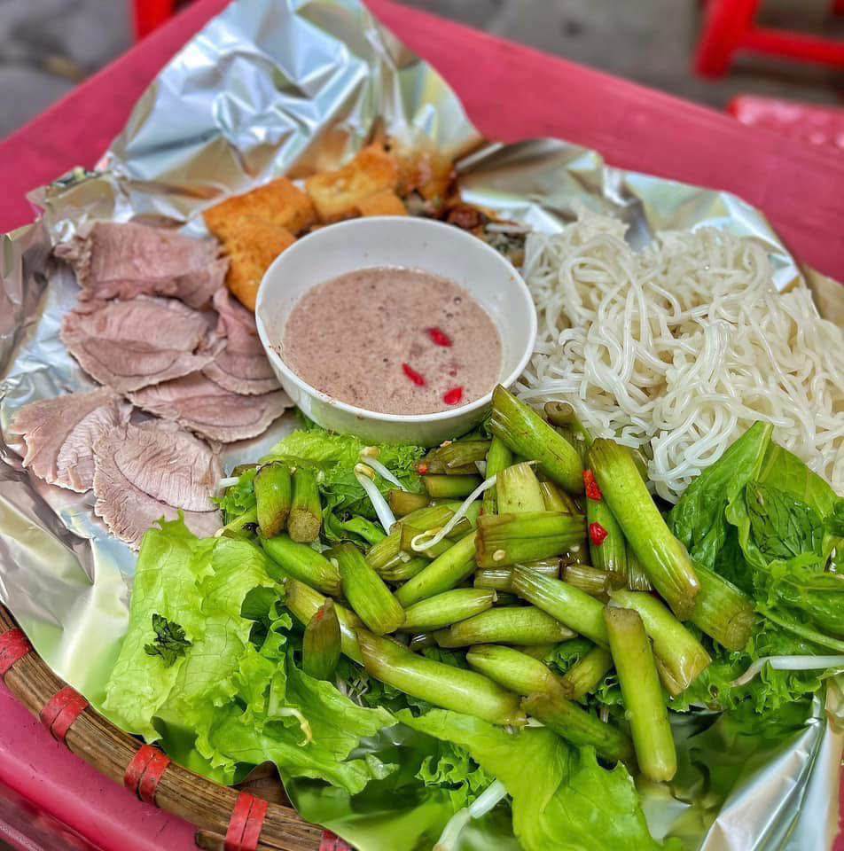 Món đặc sản xứ Nghệ, chỉ 10.000 đồng ăn thỏa thích - 3