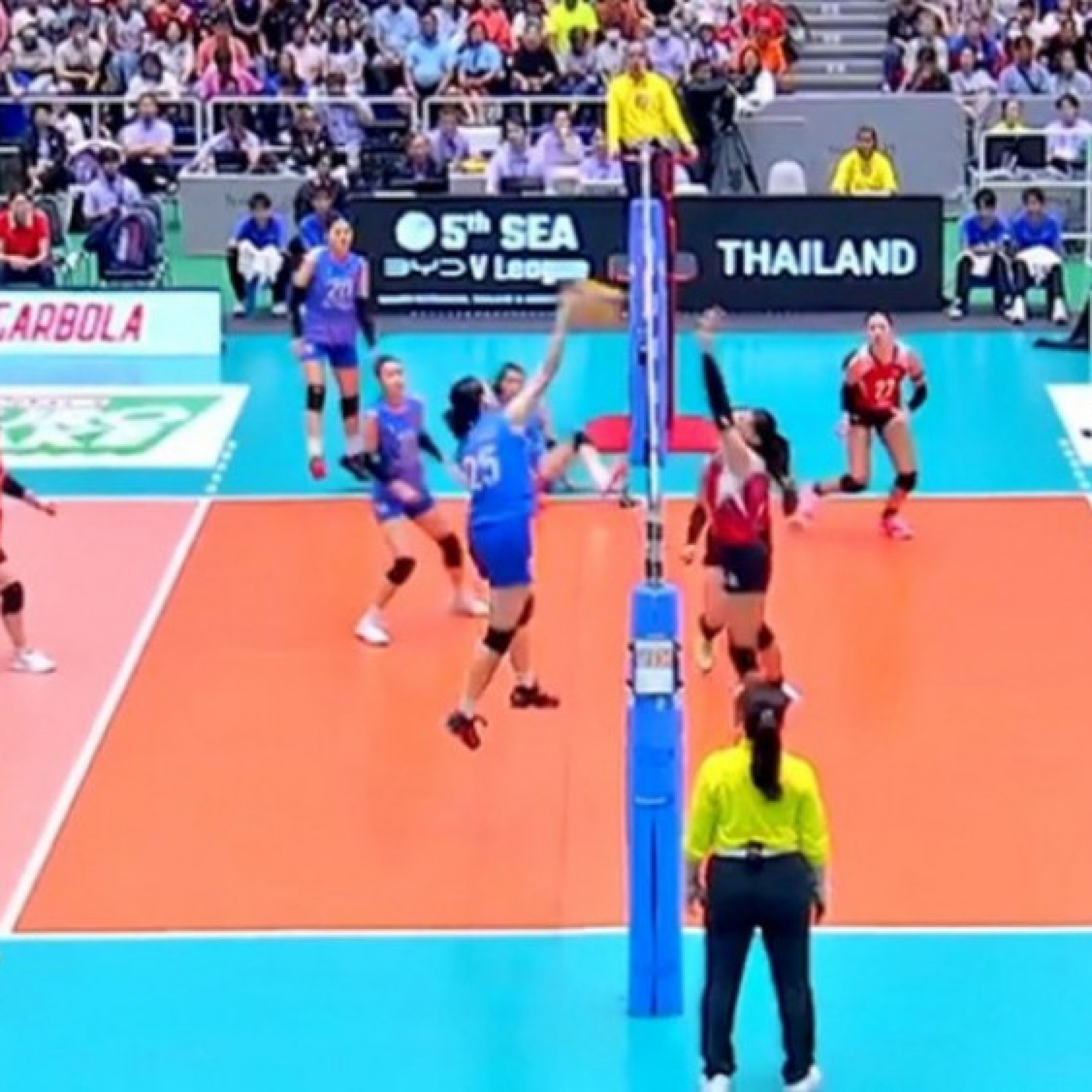  - Trực tiếp bóng chuyền nữ Việt Nam - Philippines: Thế trận áp đảo (Sea V-League)