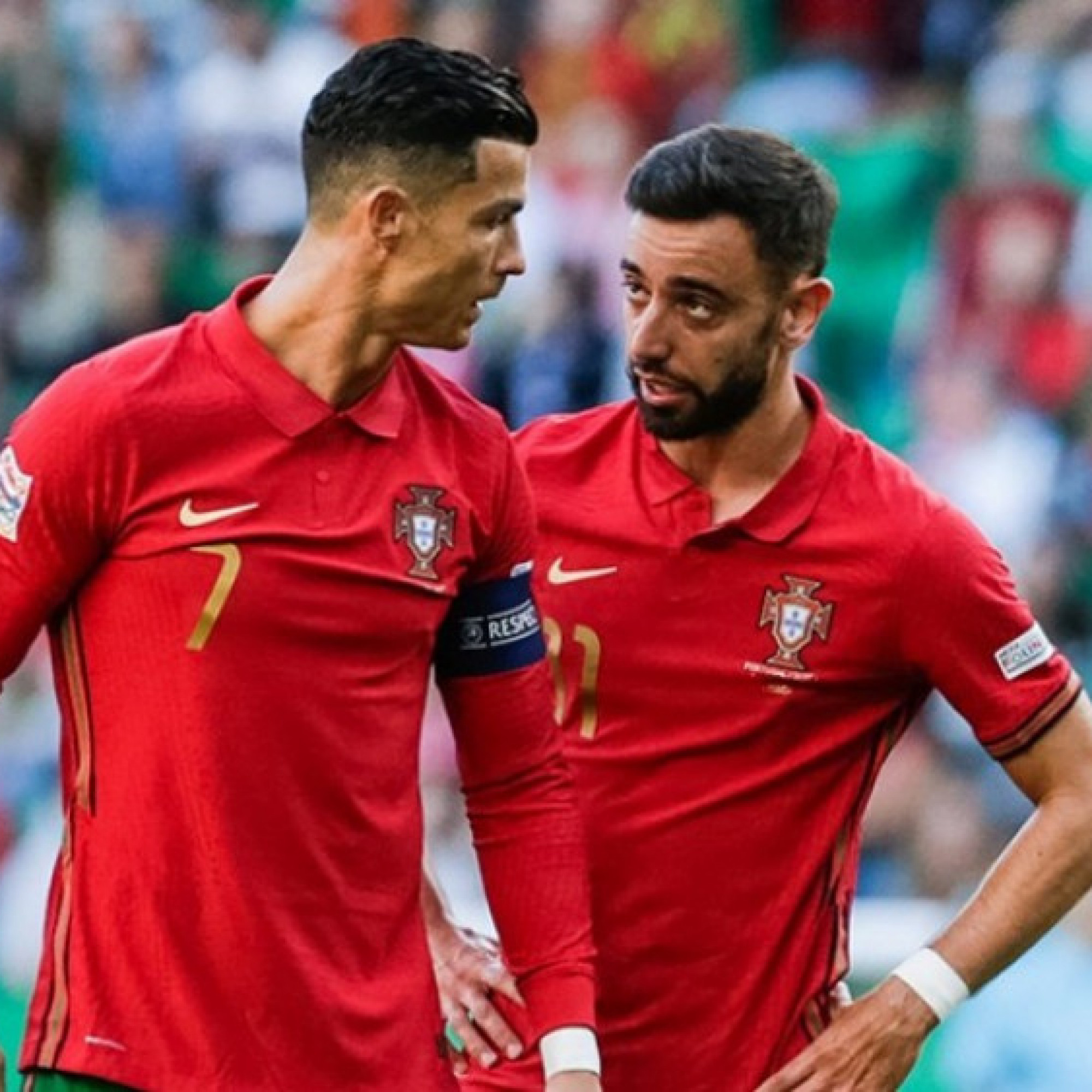  - "Đại ca" Ronaldo xây vây cánh ở Al Nassr, nhắm Fernandes của MU