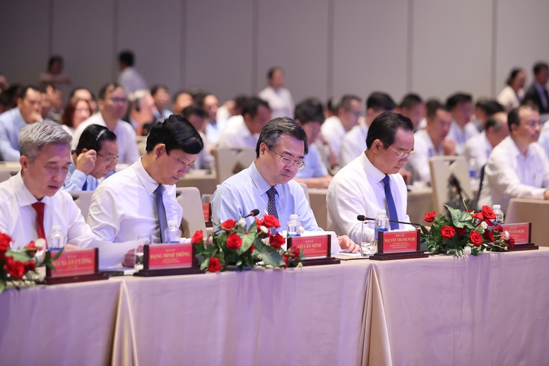 Thủ tướng: Trung tâm tài chính quốc tế tại Việt Nam là nơi hội tụ tư tưởng tiến bộ, sáng tạo đổi mới - 3