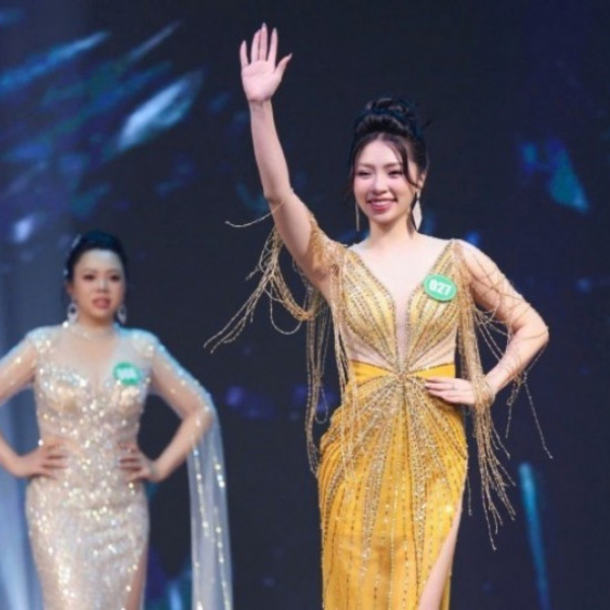  - Bước ngoặt táo bạo của nữ chuyên gia tài chính trên sàn diễn sắc đẹp