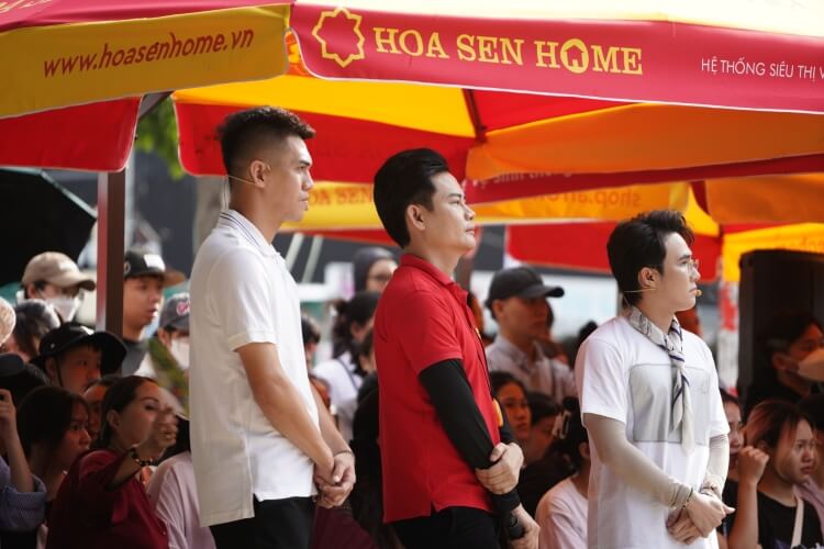 Mái ấm gia đình Việt có sự tham gia của Huỳnh Lập, Tiến Linh trao hơn nửa tỷ đồng cho các em nhỏ có hoàn cảnh khó khăn - 3