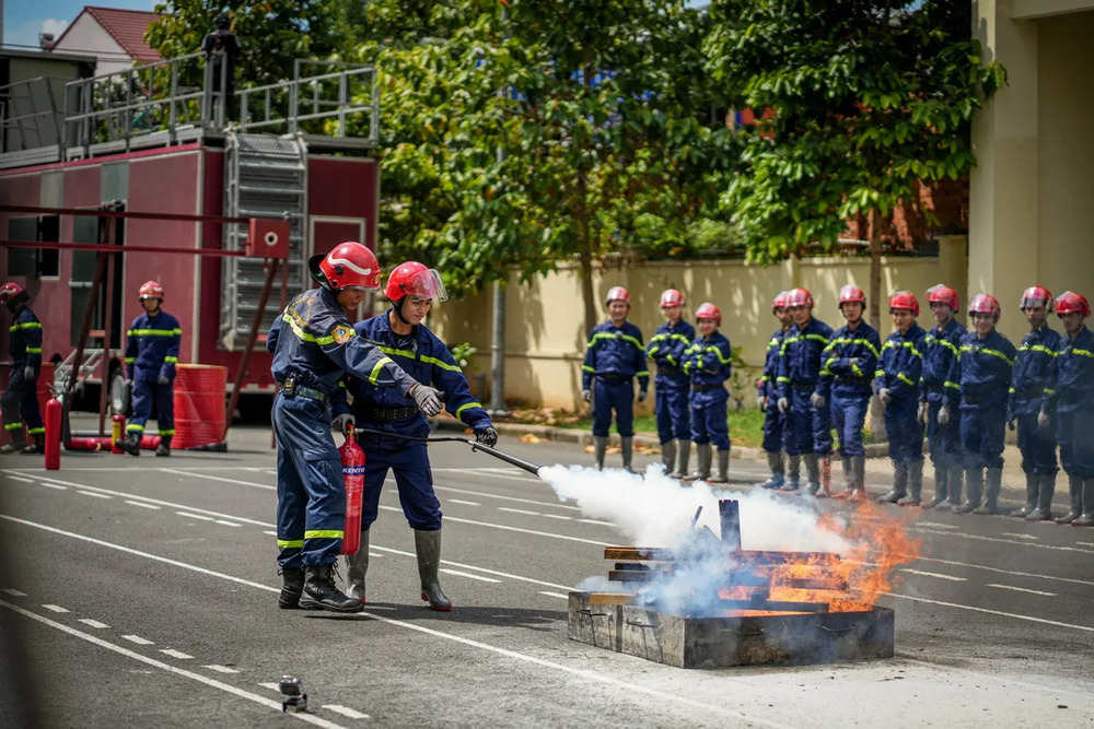 Chiến sĩ quả cảm: Tiến Luật, Lê Dương Bảo Lâm bị chỉ huy nhắc nhở vì “tiểu phẩm” quá nhiều - 1