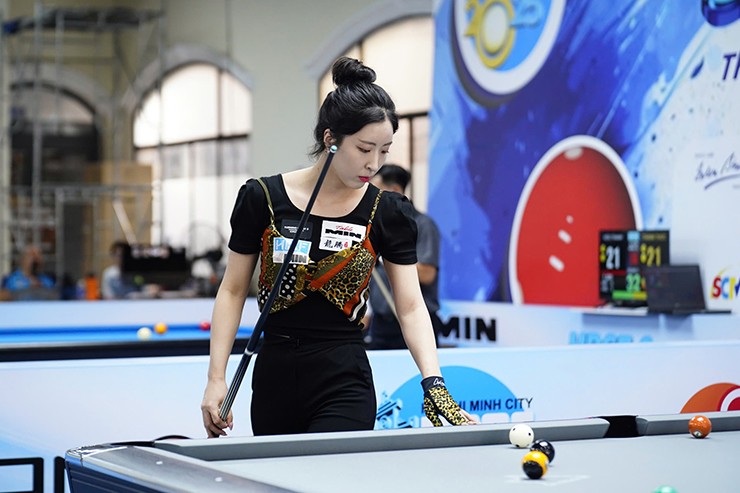 Hot girl Hàn Quốc thắng nam cơ thủ tại giải “World Cup của bi-a Việt Nam” - 1