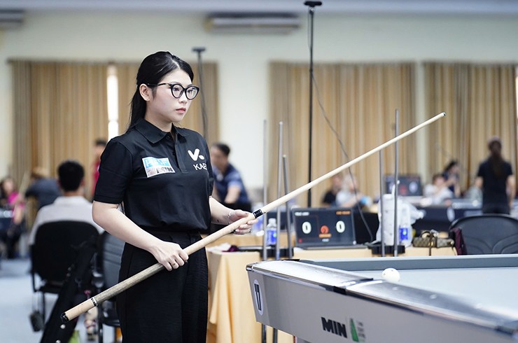 Nữ HLV gym Ngọc Mỹ cùng dàn người đẹp bi-a gây ấn tượng tại HBSF Tour - 10
