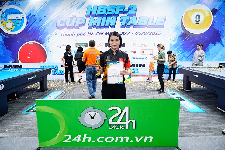 Nữ HLV gym Ngọc Mỹ cùng dàn người đẹp bi-a gây ấn tượng tại HBSF Tour - 11