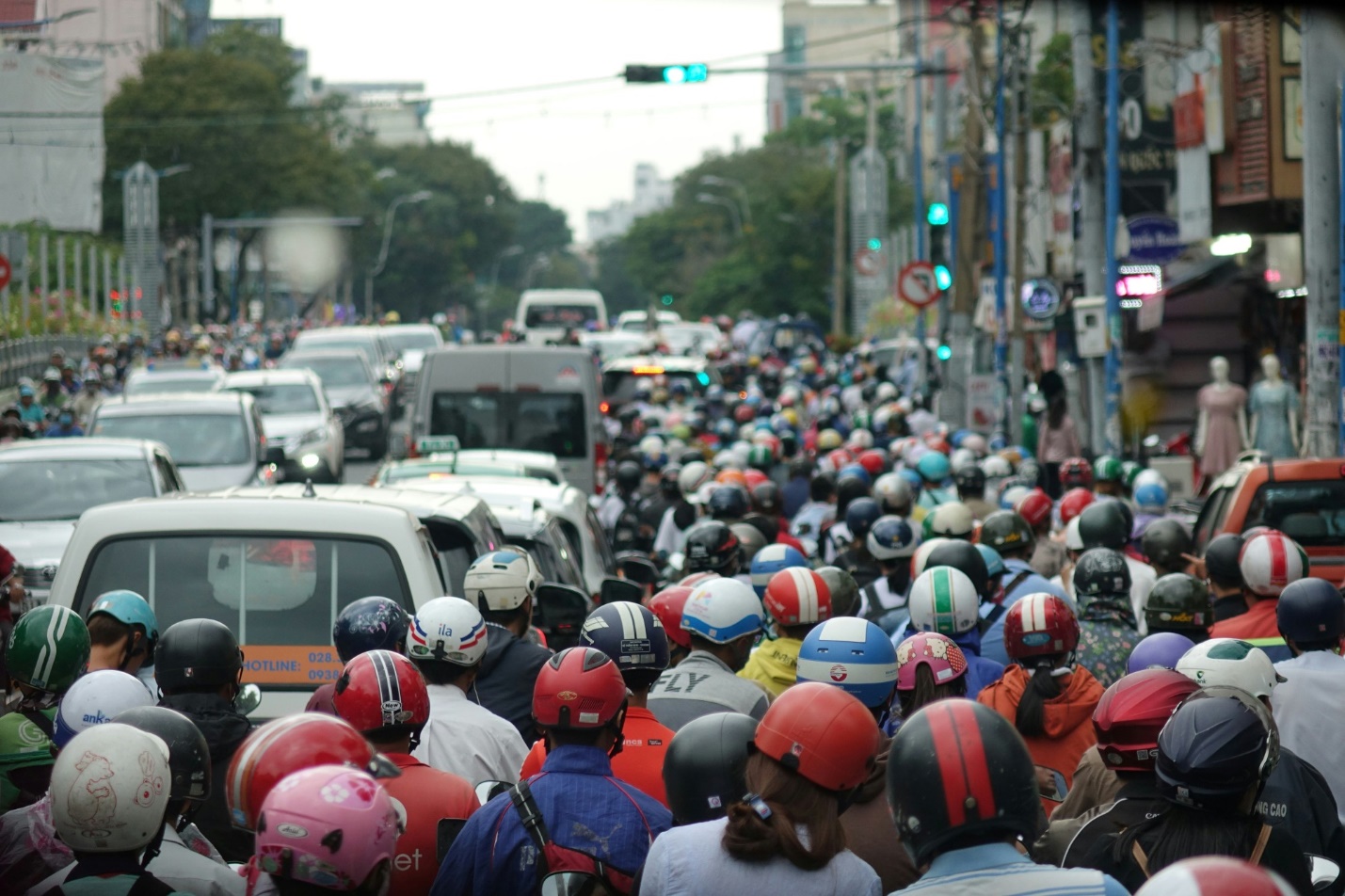 TP.HCM cần chiến lược giao thông xanh toàn diện và bao trùm - 1