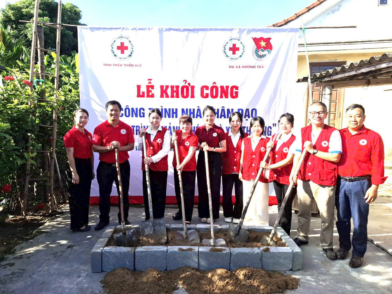 Mảnh ghép, tiệm mỳ 1K và ngôi nhà yêu thương - 1