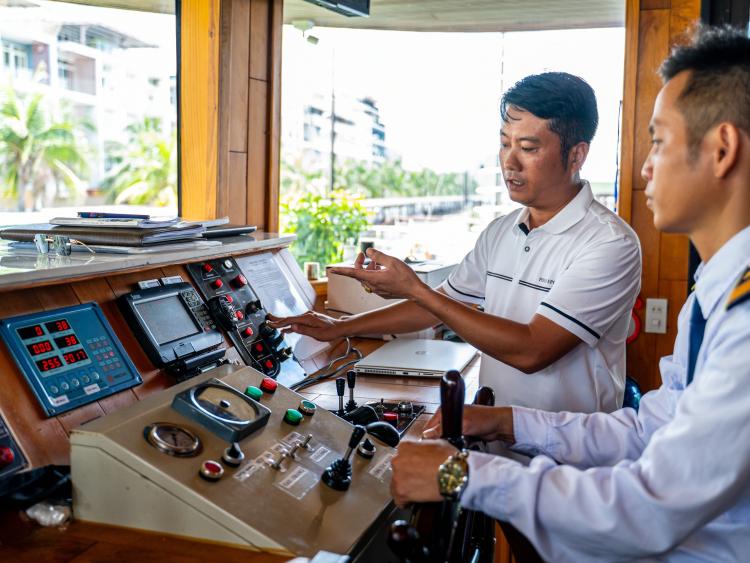 Tăng cường an toàn trên tàu du lịch vịnh Hạ Long