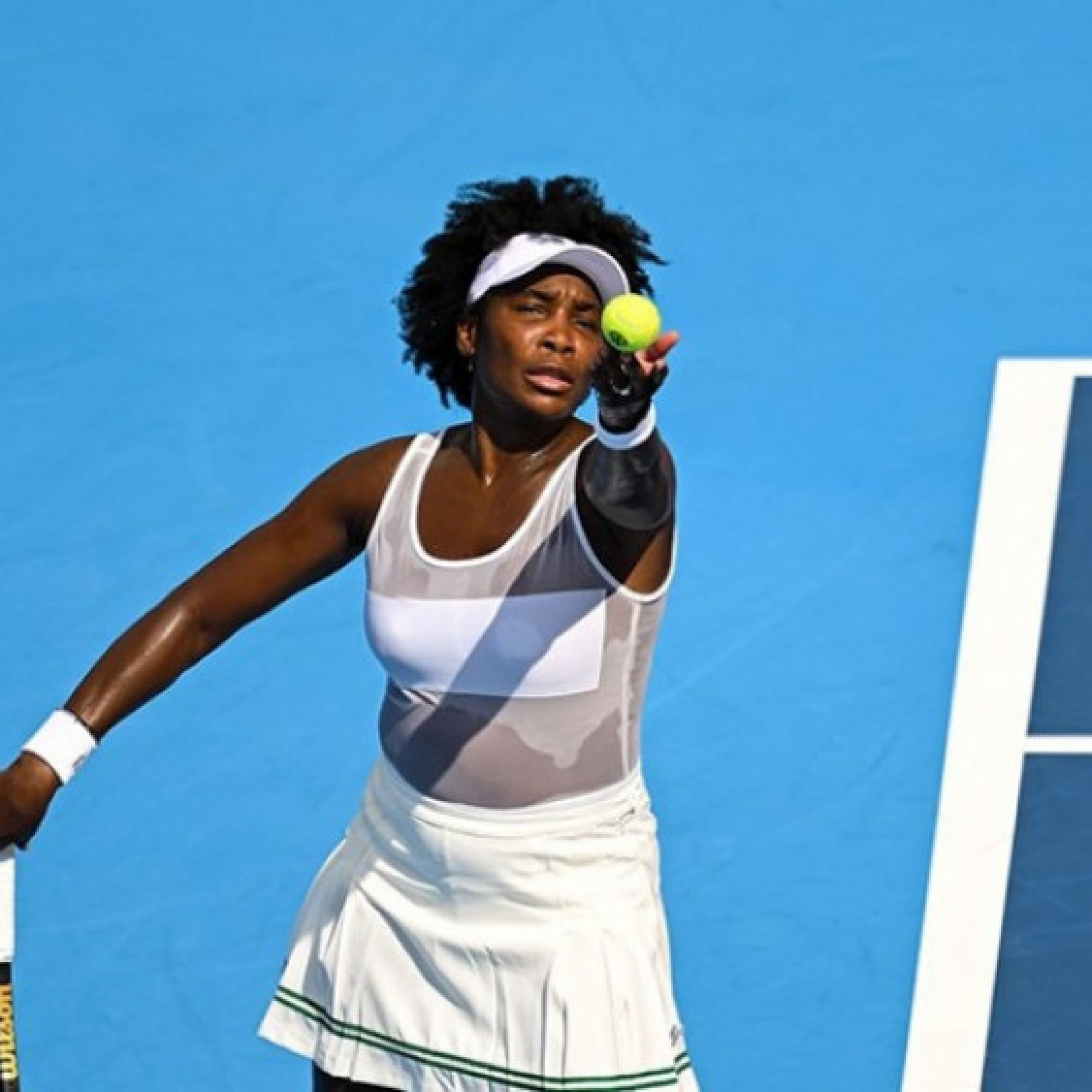  - Nóng rực tennis Cincinnati: Venus Williams sớm dừng bước