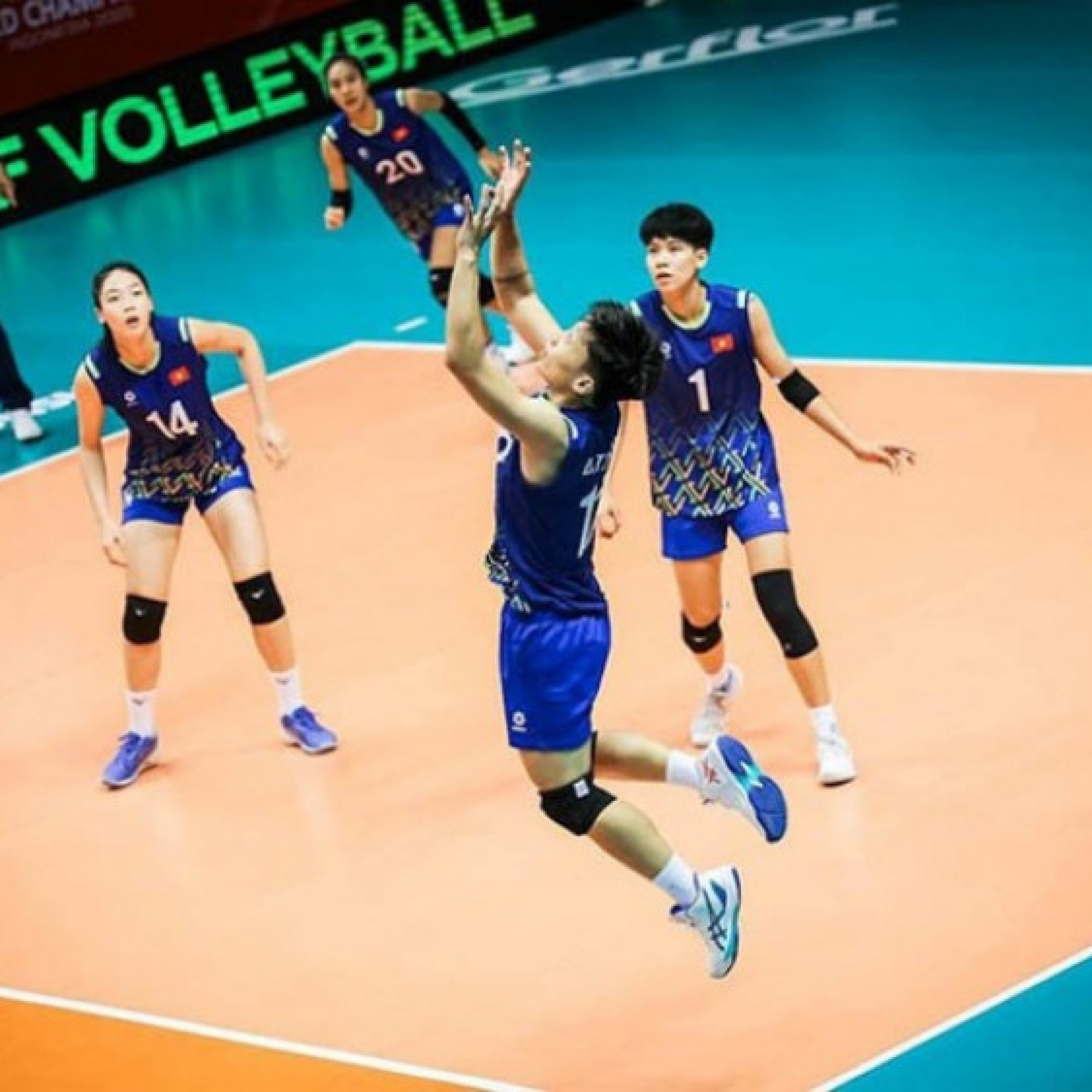  - Dàn chân dài U21 nữ Việt Nam hạ cựu á quân bóng chuyền thế giới, tạo địa chấn