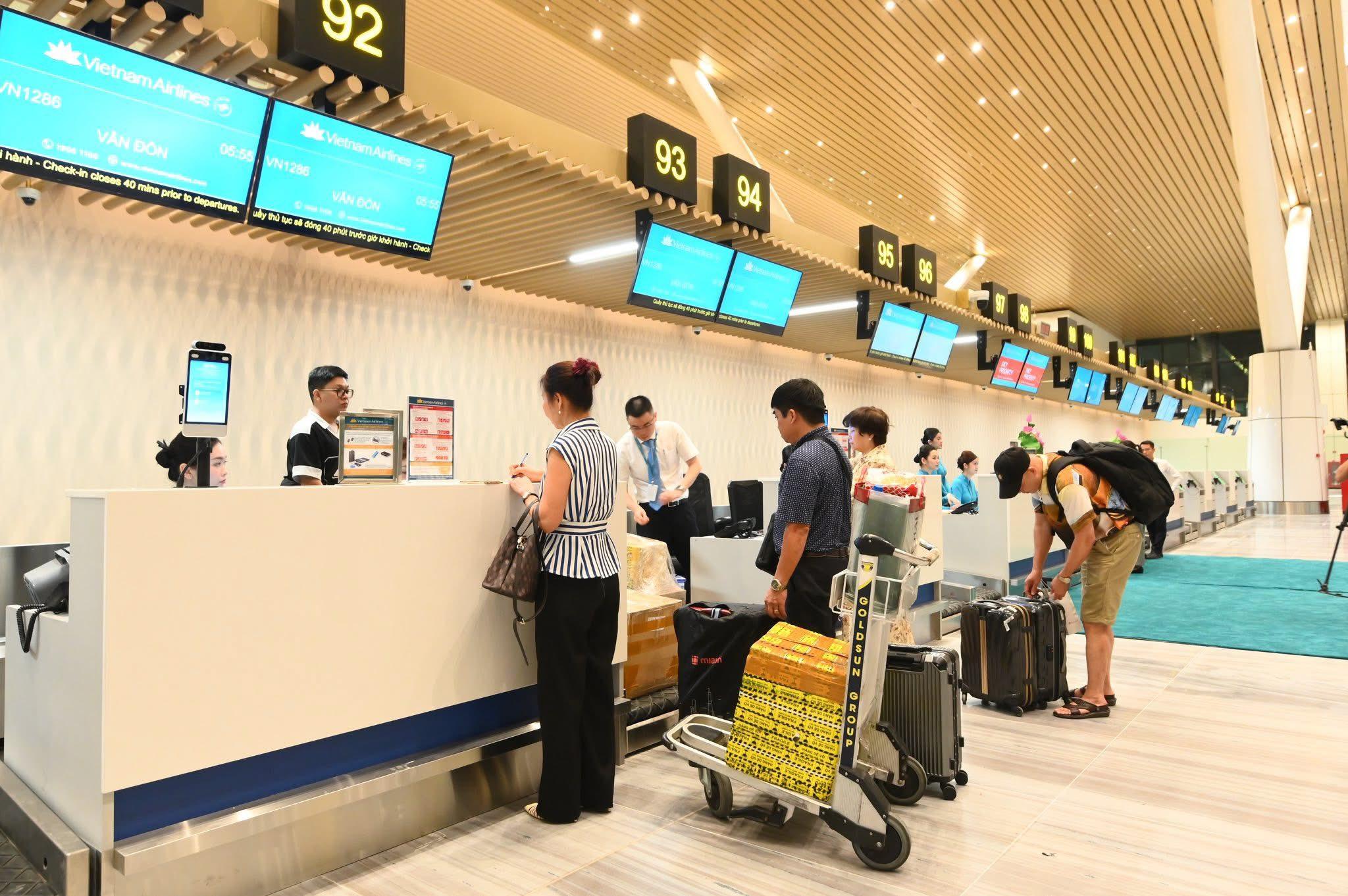71 triệu khách qua cảng hàng không trong 7 tháng - 2