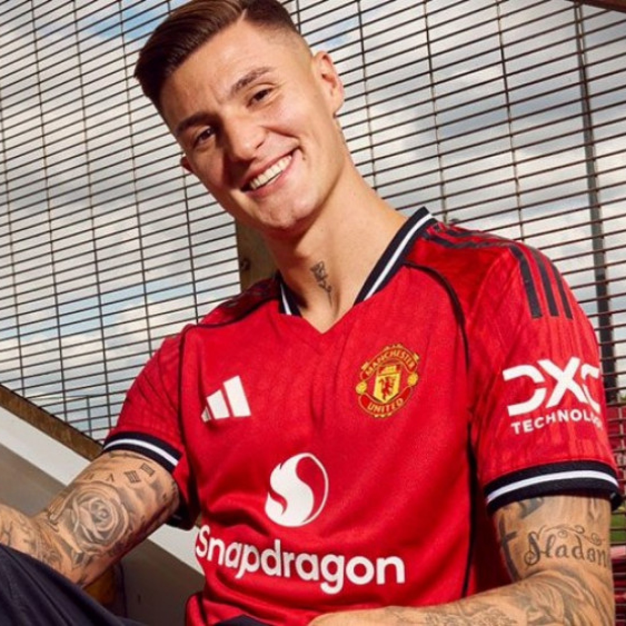  - Benjamin Sesko chính thức gia nhập MU, ra mắt Old Trafford tối nay
