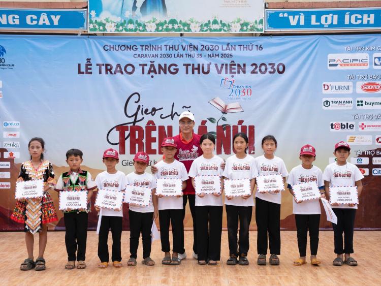 Caravan Thư viện 2030: Trao yêu thương đến học sinh vùng cao ở Lâm Đồng