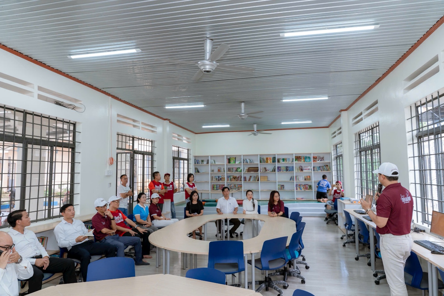 Caravan Thư viện 2030: Trao yêu thương đến học sinh vùng cao ở Lâm Đồng - 1