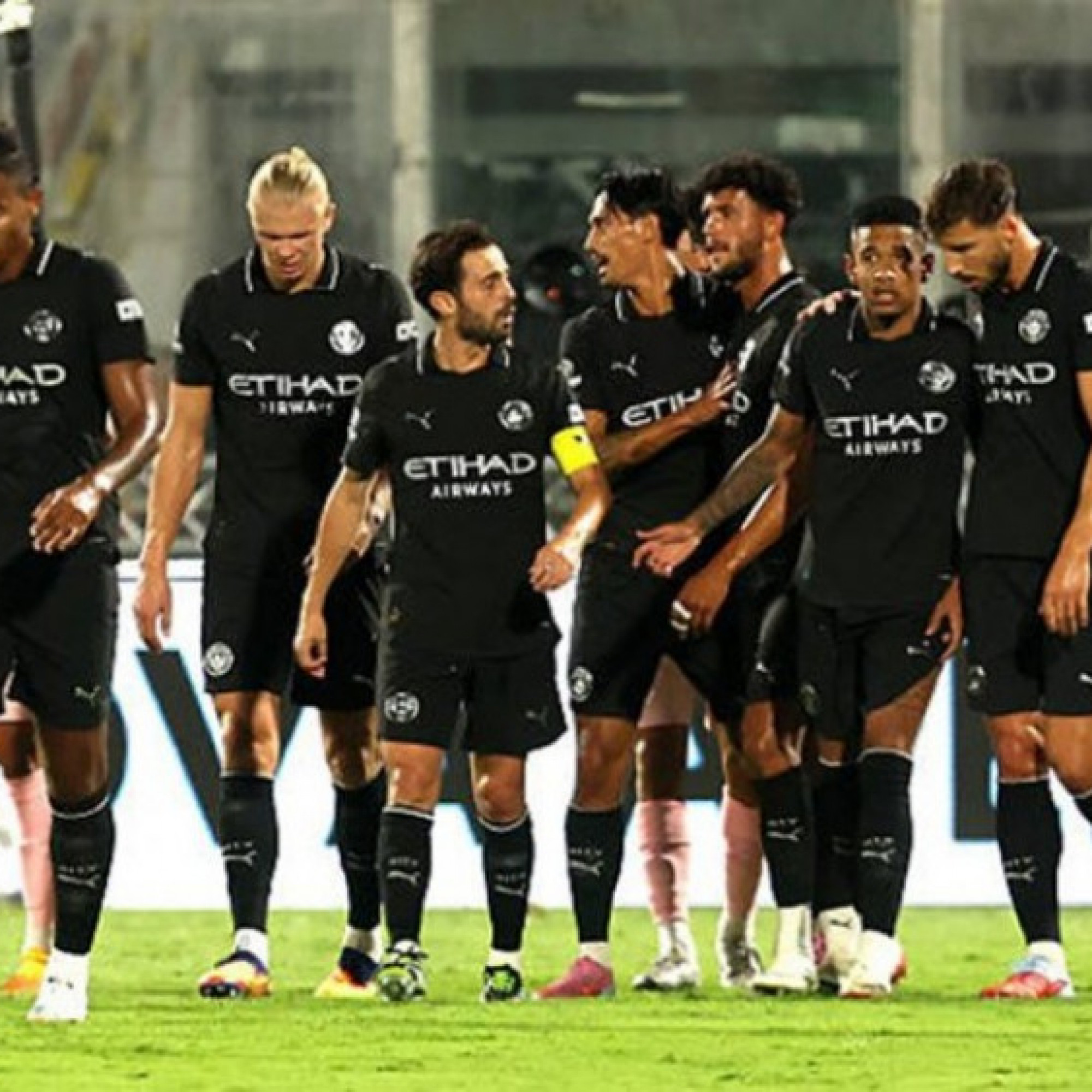  - "Ngũ hổ" Ngoại hạng Anh đua vô địch: Man City không còn bá chủ, khó gượng dậy
